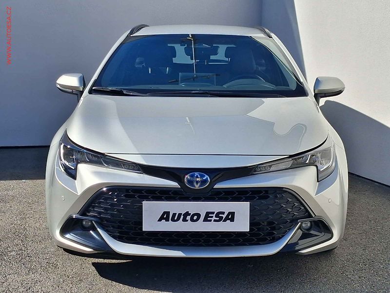 Toyota Corolla (2024) 1.8 e-CVT, 1.maj,ČR, Comfort - fotka 2 z 20