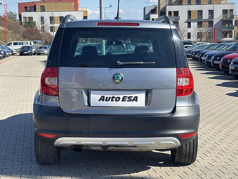 Škoda Yeti (2011) 1.2 TSi, Experience, panor - fotka 5 z 21