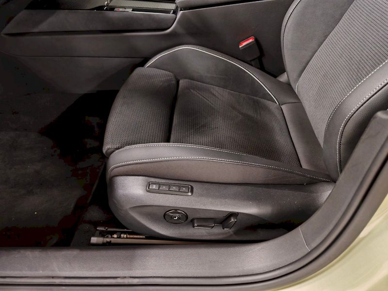 Škoda Superb (2025) Combi 2.0 TDI 142 kW DSG 4x4 S - fotka 24 z 33