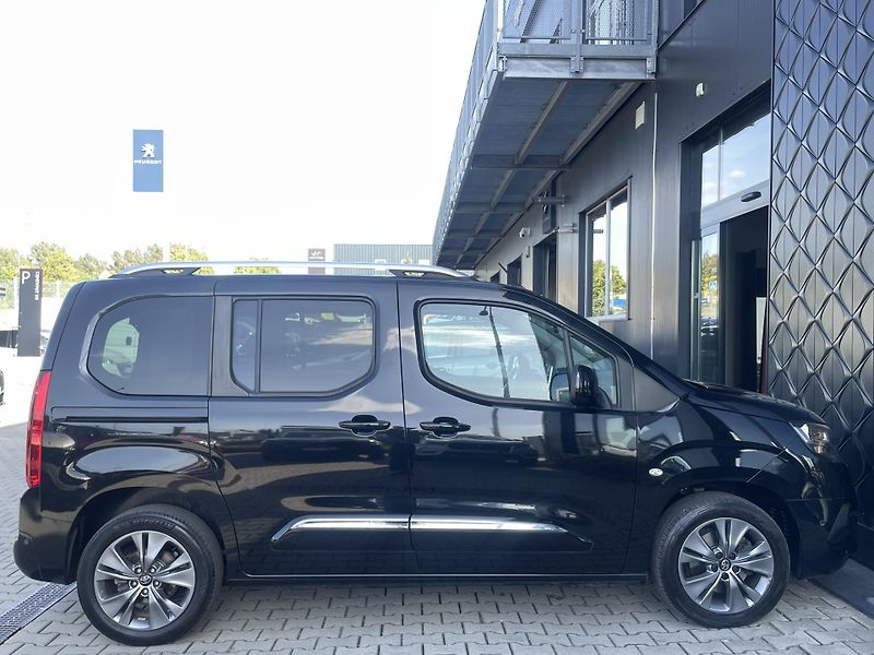 Toyota ProAce City Verso FAMILY L1 1.5 D-4D 96 kW - fotka 9 z 31