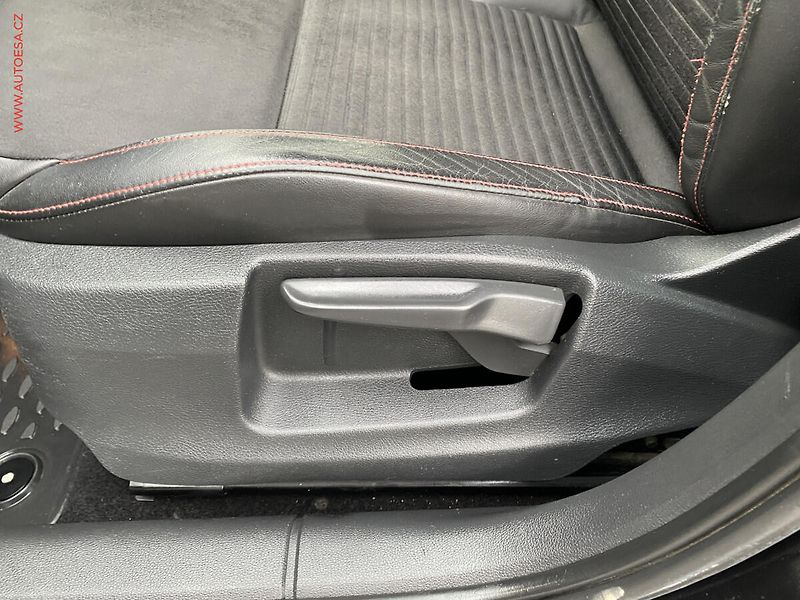 Škoda Octavia (2013) 2.0 TDi, RS - fotka 14 z 19
