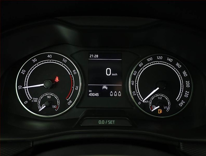 Škoda Kamiq (2023) Ambition 1.0 TSI - fotka 9 z 18
