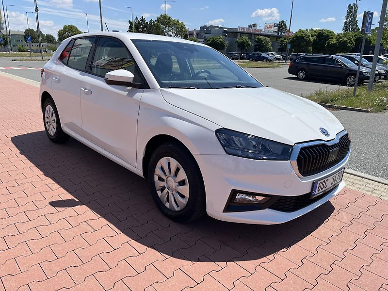 Škoda Fabia 1.0 MPi Ambition Plus 59 kW - fotka 4 z 34