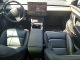 Tesla Model 3 (2022) Auto na cestě - náhled 8