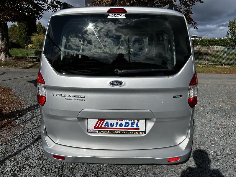 Ford Tourneo Courier 1,0 i 74 kW  Tempomat,Isofix - fotka 5 z 50