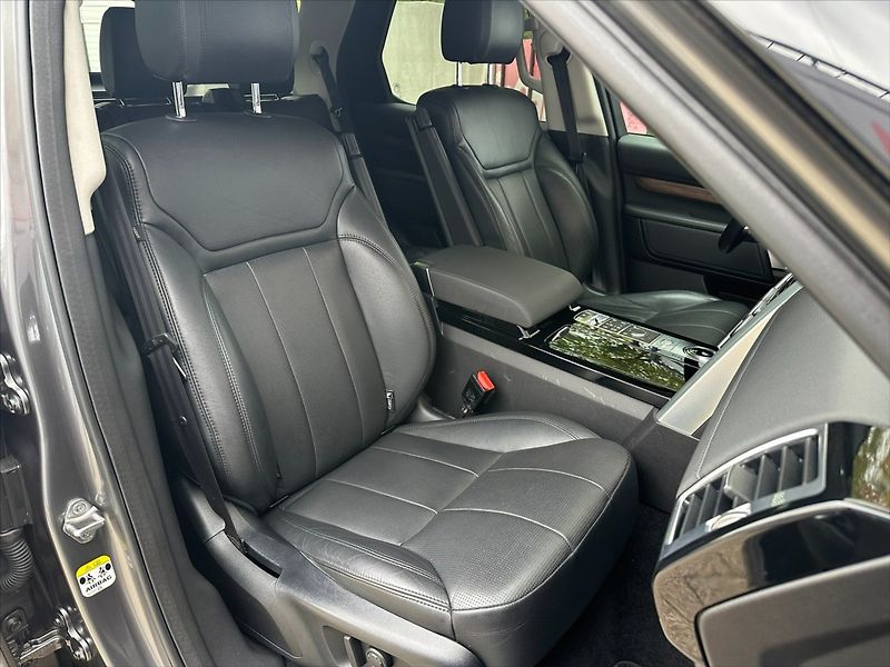 Land Rover Discovery 3,0 TDV6 190kW-HSE-CZ-DPH - fotka 13 z 49