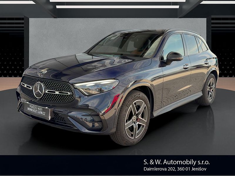 Mercedes-Benz GLC AMG 4MATIC - fotka 1 z 36