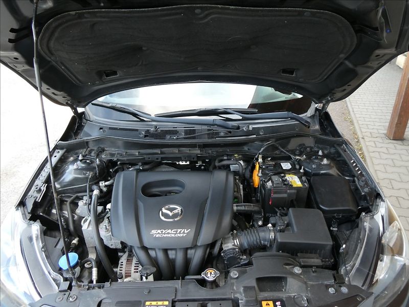 Mazda 2 1,5 Skyactiv 66kW,2xkola,NAVIG - fotka 37 z 59