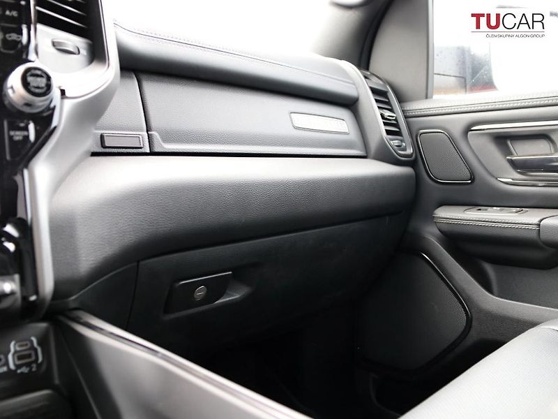 RAM 1500 (2024) Laramie G/T 5.7 HEMI E-Torque  - fotka 28 z 46