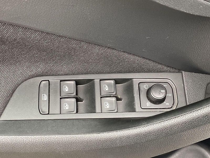 Škoda Scala (2022) 1.0 TSI Style - fotka 23 z 34