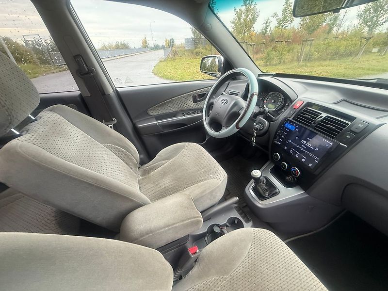 Hyundai Tucson 2,0 TDI 4X4 STK 2027  KLIMATIZ - fotka 12 z 18