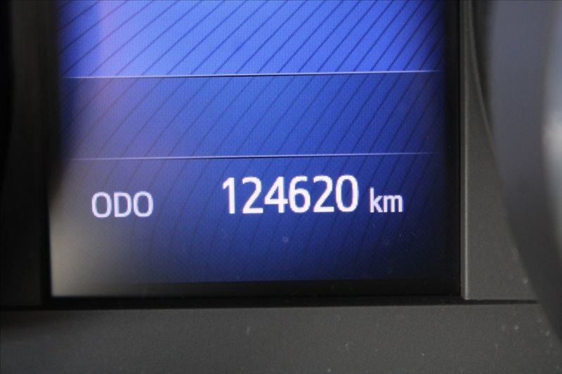 Toyota Auris 1,6 i  NOVÉ V ČR,SERVIS - fotka 9 z 30