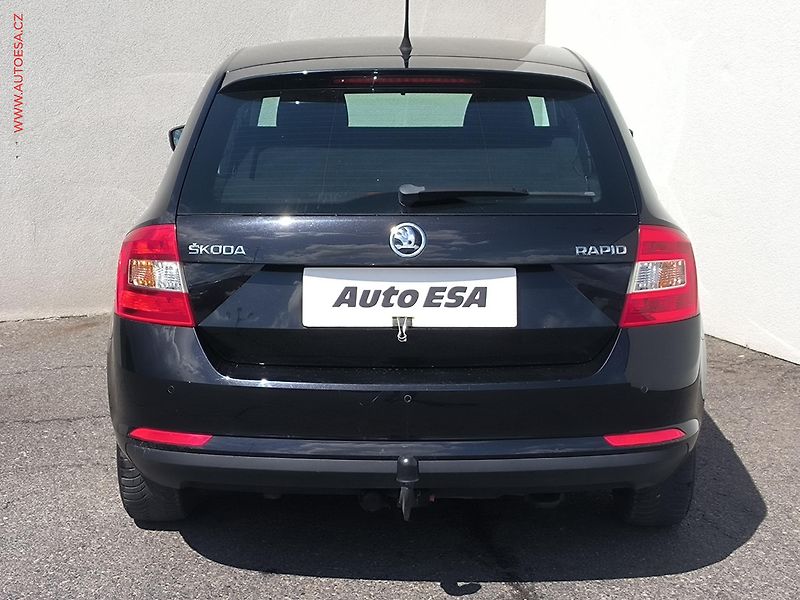 Škoda Rapid (2015) 1.2 TSi, Ambition, navi, TZ - fotka 5 z 17