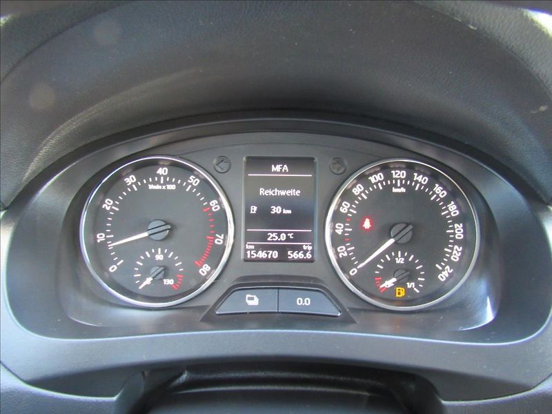 Škoda Rapid 1,2 TSI 77kW - fotka 13 z 29