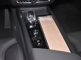 Volvo XC60 2,0 B5 AWD PLUS BLIS,Bezklíč - náhled 14