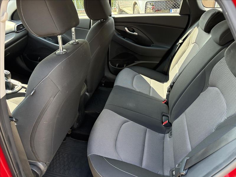 Hyundai i30 1,5 1.5i  Trikolor - fotka 10 z 18