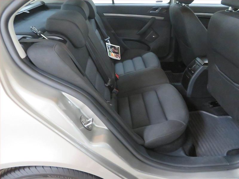 Škoda Octavia (2007) 2.0 TDI, Serv.kniha, rezervace - fotka 14 z 14