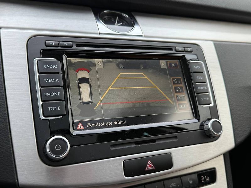 Volkswagen Passat Variant (2013) 2.0 TDI 125 kW Highline DSG - fotka 14 z 23