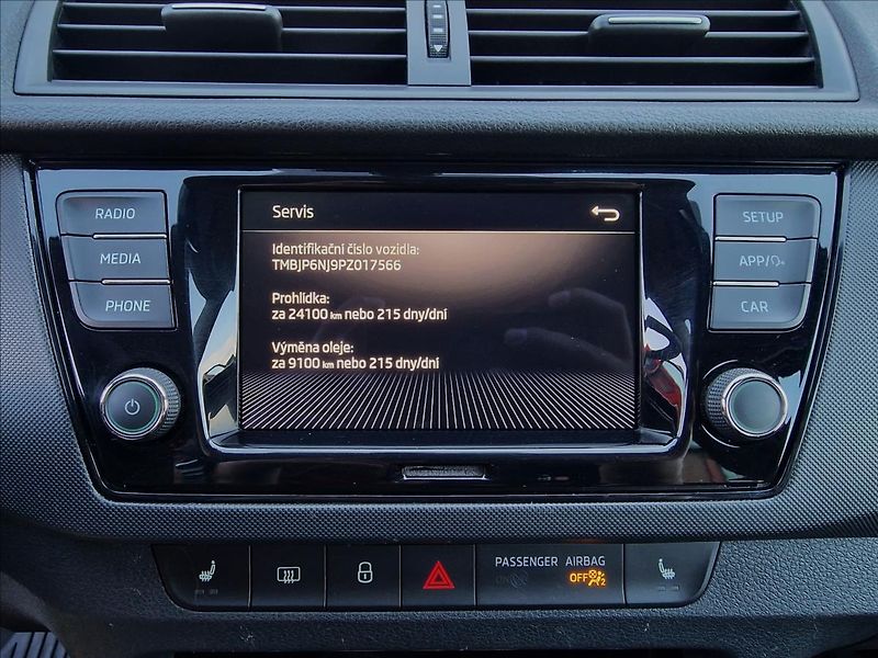 Škoda Fabia 1.0TSI Tour, původ ČR, 1.Maj. - fotka 31 z 49