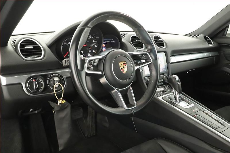 Porsche Cayman (2019) 718 2.0 - fotka 7 z 18