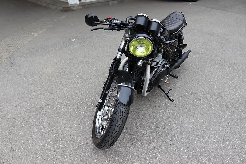 Triumph Bonneville (2001) BONNEVILLE 800 CAFÉ RACER - fotka 2 z 22