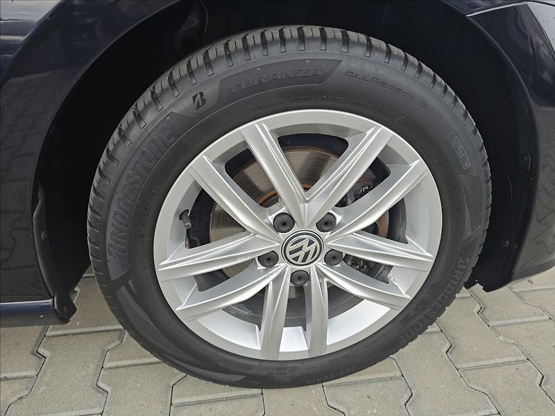 Volkswagen Golf VII 1,5TSi DSG Comfortline - fotka 38 z 43