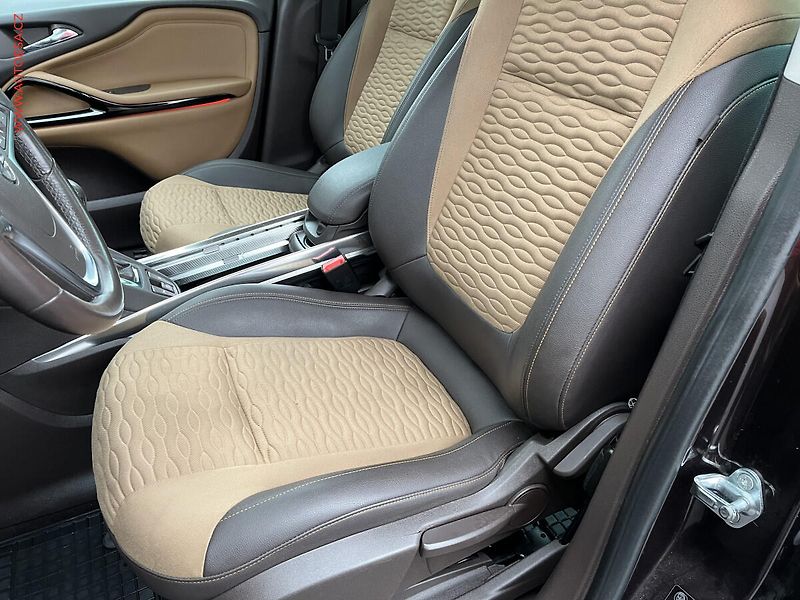 Opel Zafira (2016) 1.4T, ČR, AT, navi, park - fotka 9 z 24
