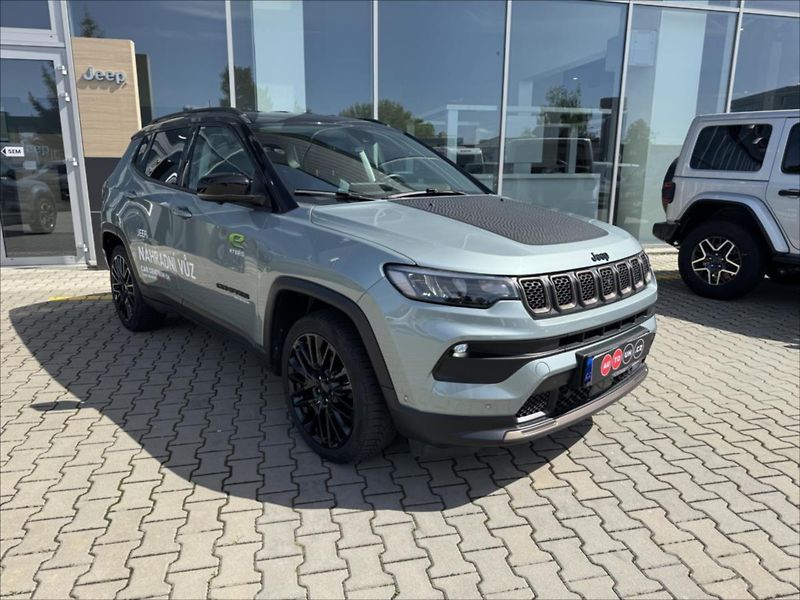 Jeep Compass 1,5 130k Upland  e-Hybrid - fotografie inzerátu