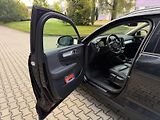 Volvo XC40 2,0 D D4 AWD Momentum - náhled 8