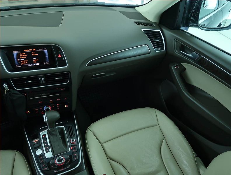 Audi Q5 (2016) 2.0 TDI, Automat, Serv.kniha - fotka 8 z 21
