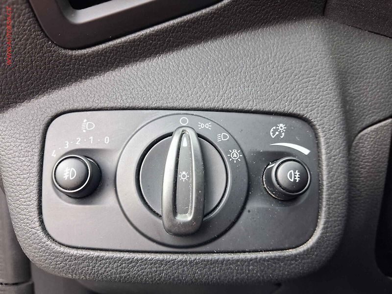 Ford Kuga (2017) 1.5 EB, ST-Line, navi, +ALU - fotka 15 z 19
