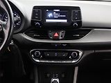 Hyundai i30 (2018) Go! 1.0 T-GDI, Serv.kniha - náhled 10