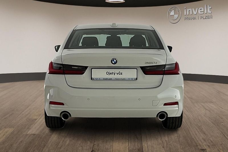 BMW Řada 3 řady 3 | 320i - fotka 4 z 24