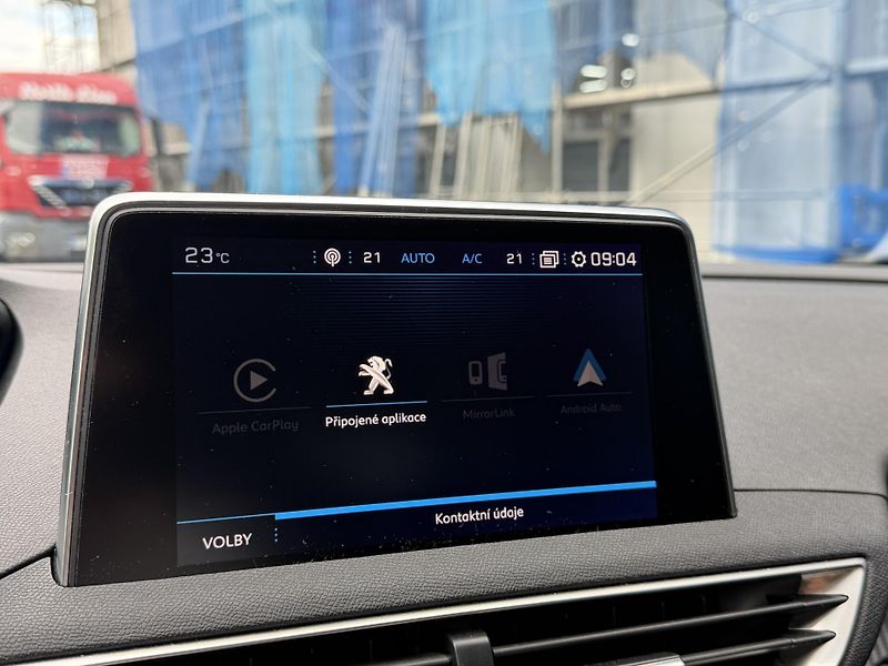 Peugeot 5008 (2017) ALLURE PureTech 130k EAT6 - fotka 30 z 39