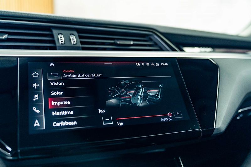 Audi e-tron 55 300kW Matrix Tažné ZÁRUKA - fotka 27 z 37