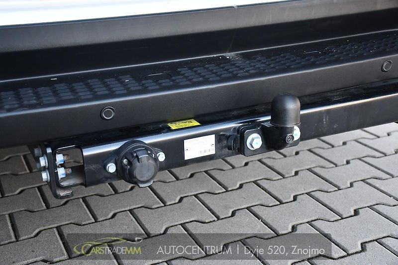 Iveco Daily 2,3HPi AUTOMAT KAMERA 5tKM!! - fotka 39 z 44