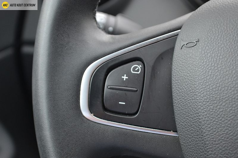 Renault Captur 1.3TCE   LIMITED - fotka 34 z 49