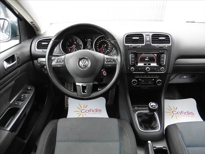 Volkswagen Golf 1.4 TSi Style Navi Xenon - fotka 10 z 14