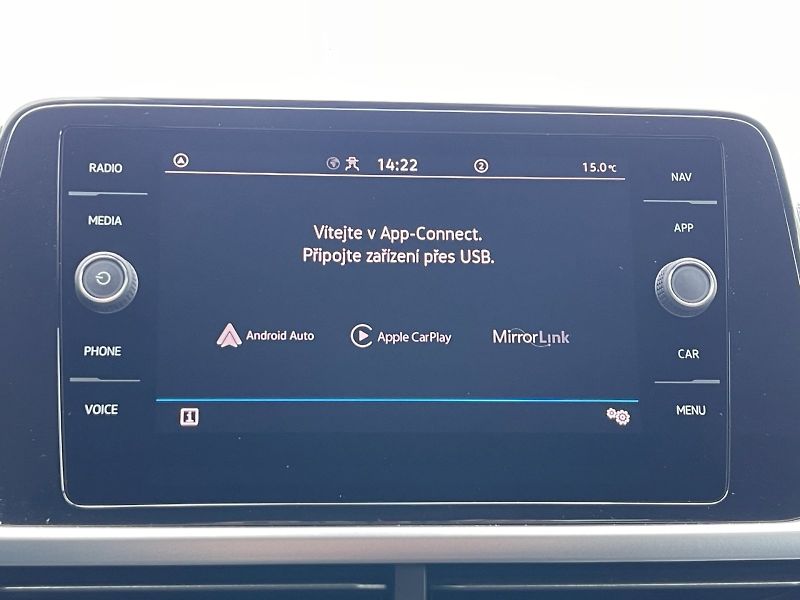 Volkswagen T-Roc (2023) 1.0 TSI 81 kW Life - fotka 18 z 31