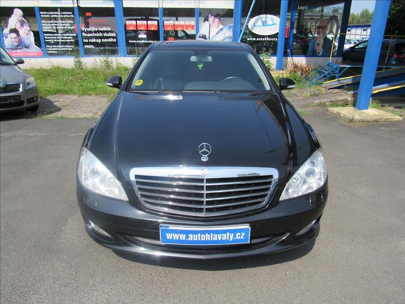 Mercedes-Benz Třídy S 3,0 CDi S320 173kW Long - fotka 2 z 32