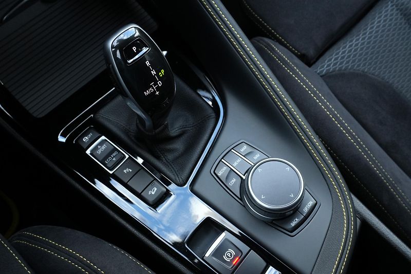 BMW X2 20i xDrive, Tažné, Kamera, ČR - fotka 19 z 36