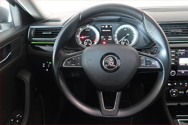 Škoda Superb (2015) Laurin&Klement 2.0 TDI - fotka 16 z 22