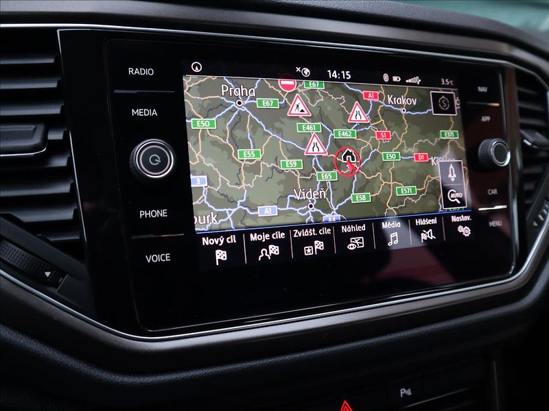 Volkswagen T-Roc 1,6 TDi Style LED Webasto Asis - fotka 16 z 39