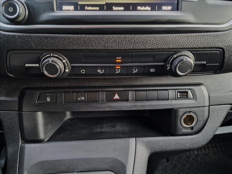 Opel Vivaro 1.5CDTI L1,původ ČR,1.Majitel - fotka 32 z 47