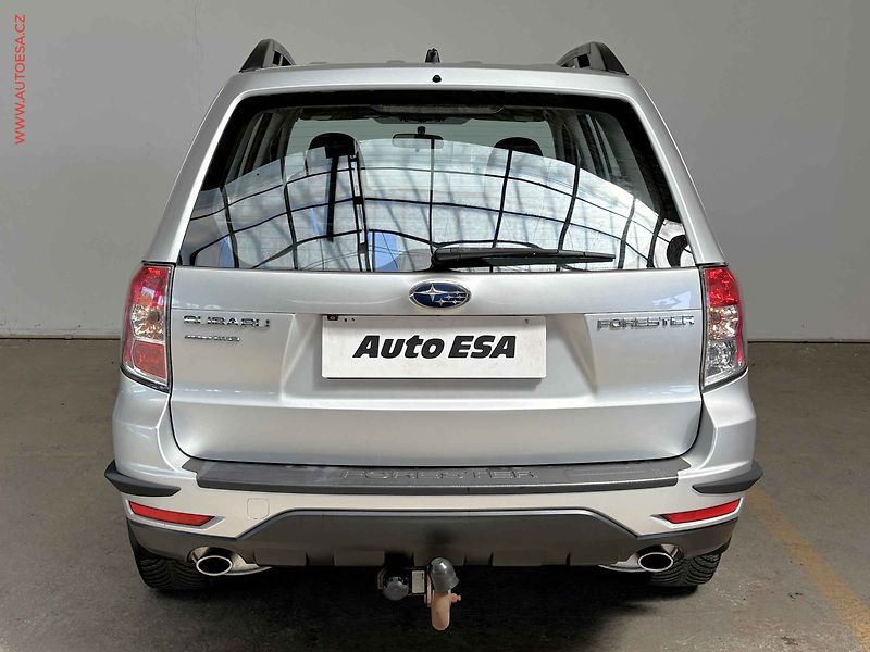 Subaru Forester (2011) 2.0i AWD, Střešní okno - fotka 5 z 15