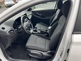 Hyundai i30 (2023) 1.5i KAMERA 1.MAJITEL ČR - náhled 7