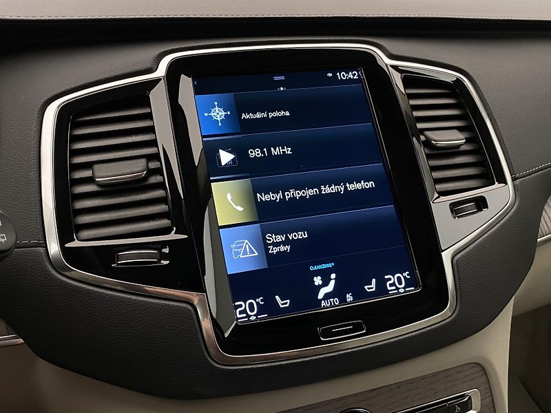 Volvo XC90 B5 AWD INSCRIPTION REZERVACE - fotka 8 z 54