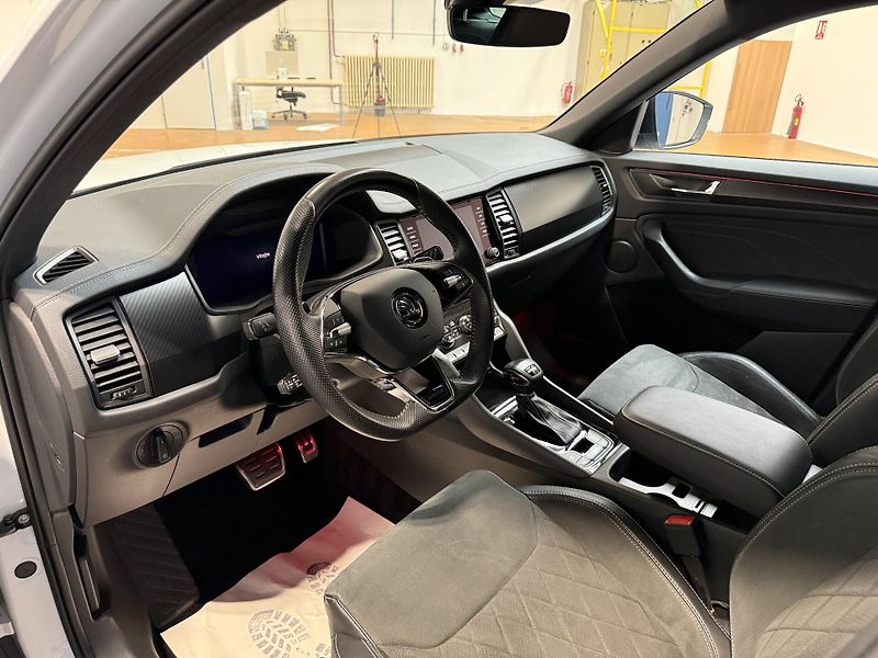 Škoda Kodiaq 2.0 TDI 110 kW Sportline DSG - fotka 5 z 14
