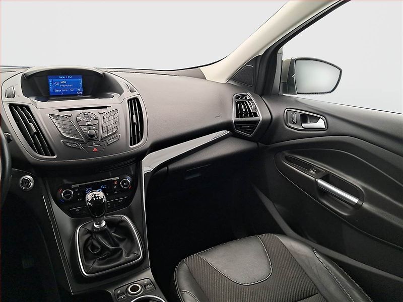 Ford Kuga (2015) 2.0 TDCi, 4X4, Kůže, Navi - fotka 8 z 19