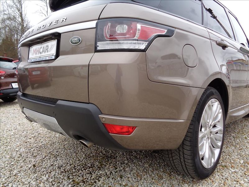 Land Rover Range Rover Sport 4,4 SDV8 Autobiography - fotka 15 z 59
